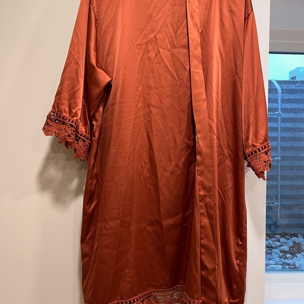 Satin Robe - Picture 3 of 3